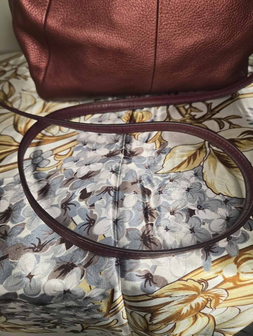 Coach Metallic Burgundy Pebbled Leather Satchel Crossbody Bag Gold Hardware - Picture 5 of 9